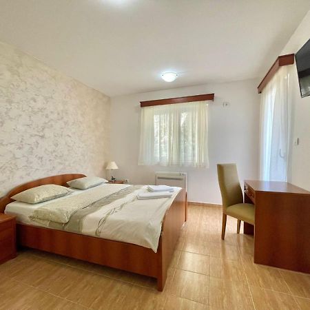 Apartments Boreta Becici Будва Экстерьер фото