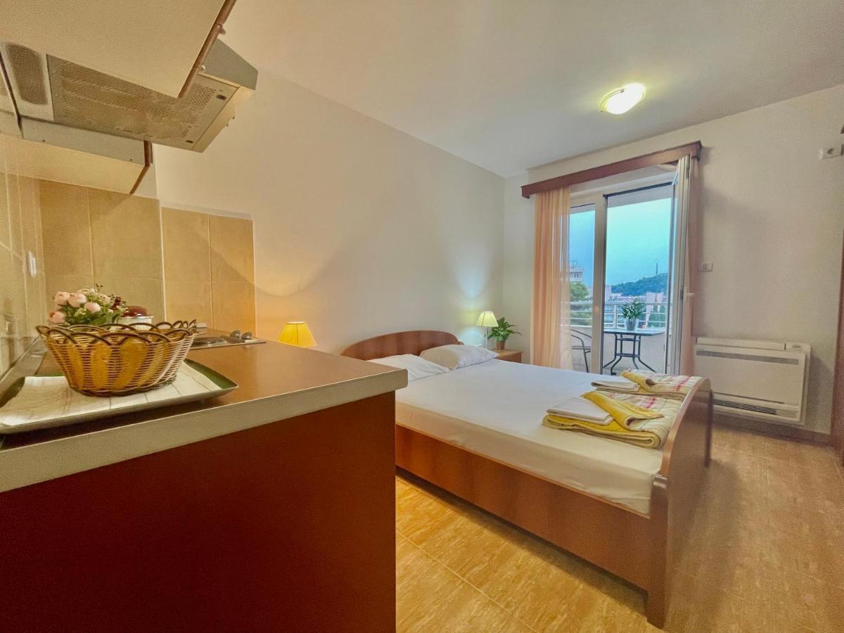 Apartments Boreta Becici Будва Экстерьер фото