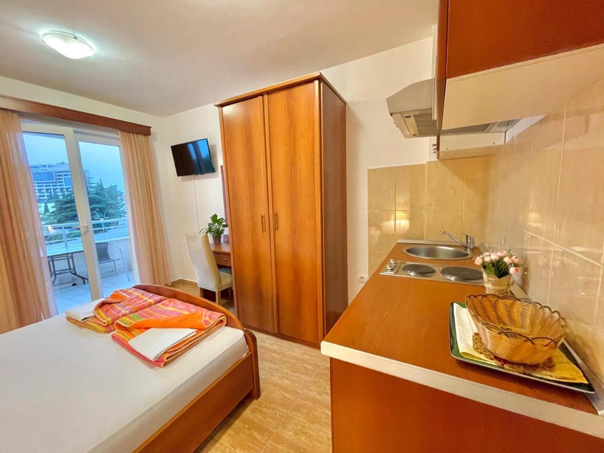 Apartments Boreta Becici Будва Экстерьер фото