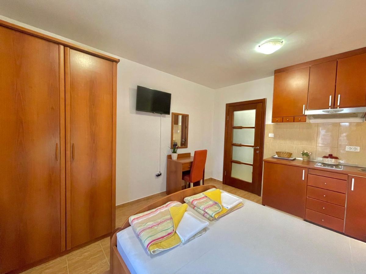 Apartments Boreta Becici Будва Экстерьер фото